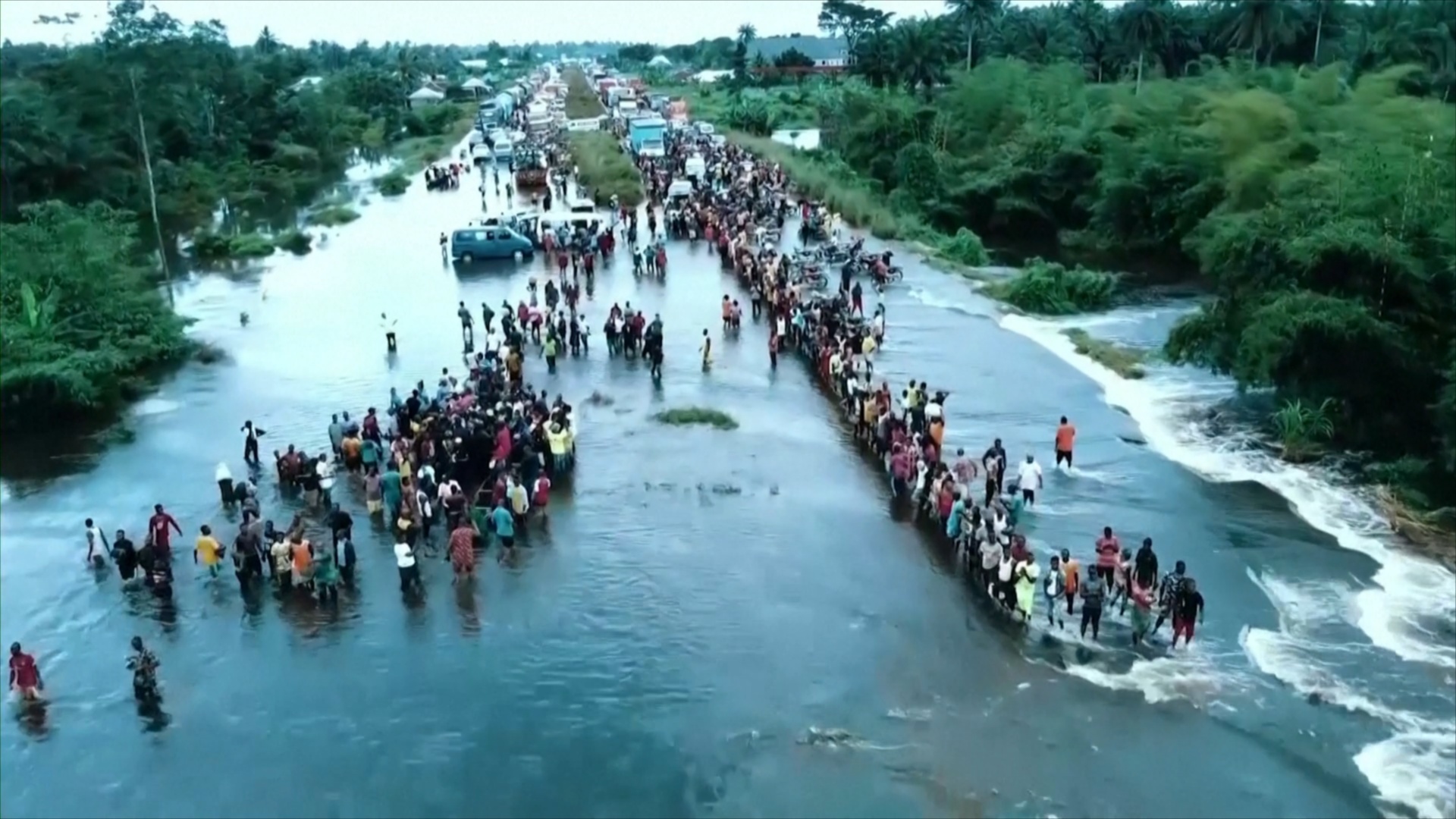 Наводнения в Нигерии: более 600 погибших