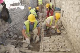 В Албании реставрируют древние мощёные улицы Берата