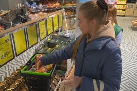 В России всё больше магазинов жертвуют продукты нуждающимся