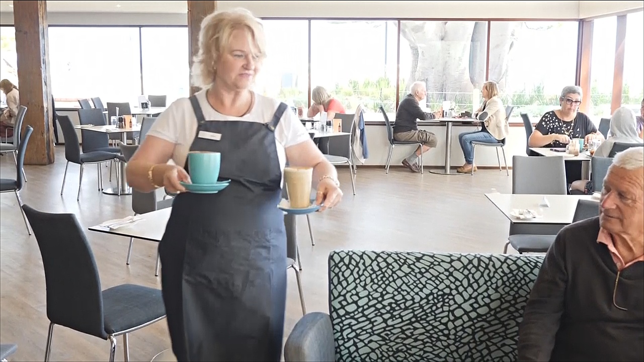 В Австралии призывают нанимать на работу больше пожилых