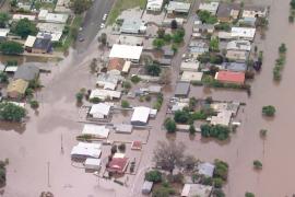 Срочные эвакуации: в Австралии снова наводнение