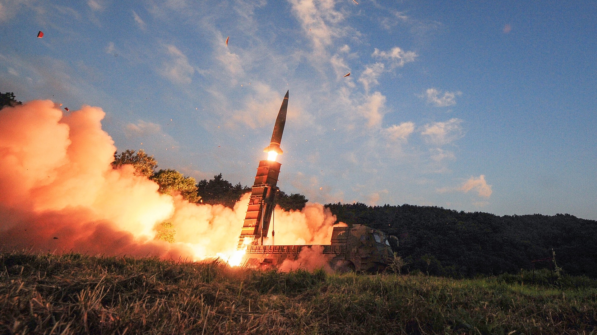 Япония: запущенная Северной Кореей ракета способна достичь США