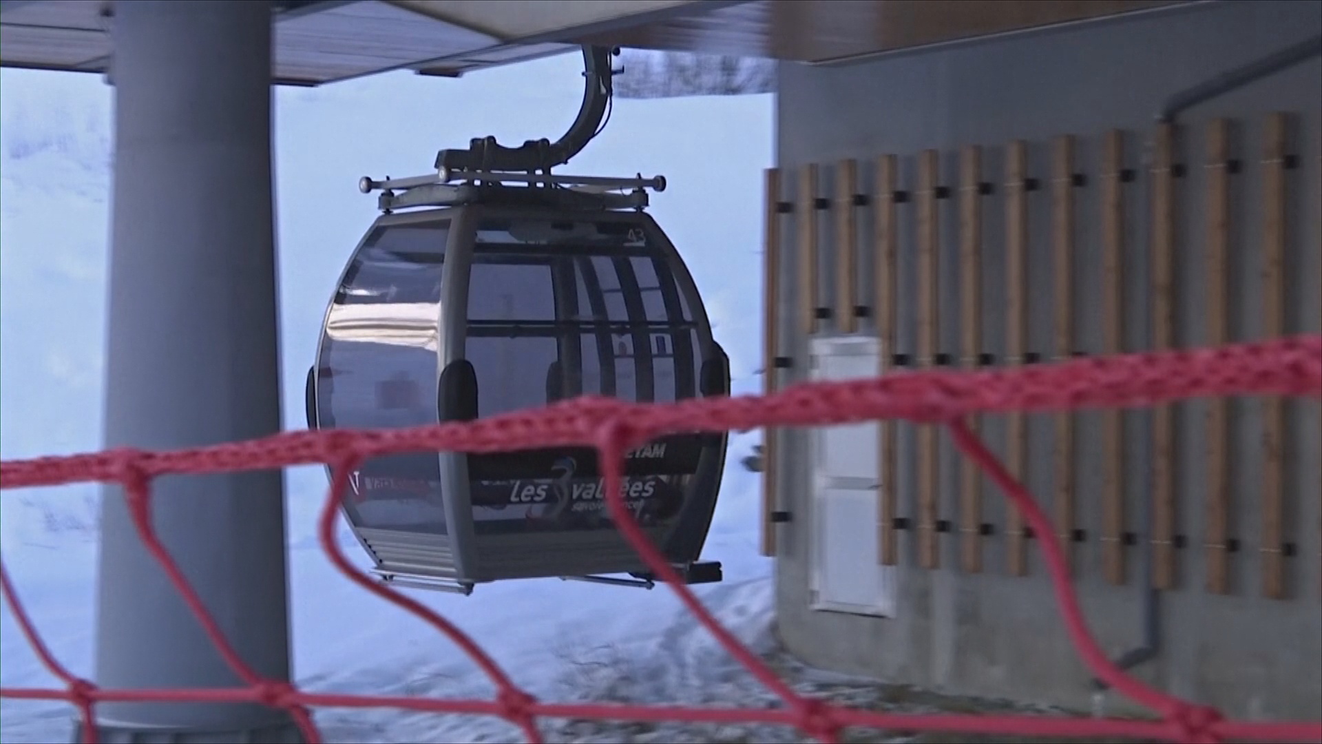 Горнолыжные курорты Франции начинают экономить на снеге и подъёмниках