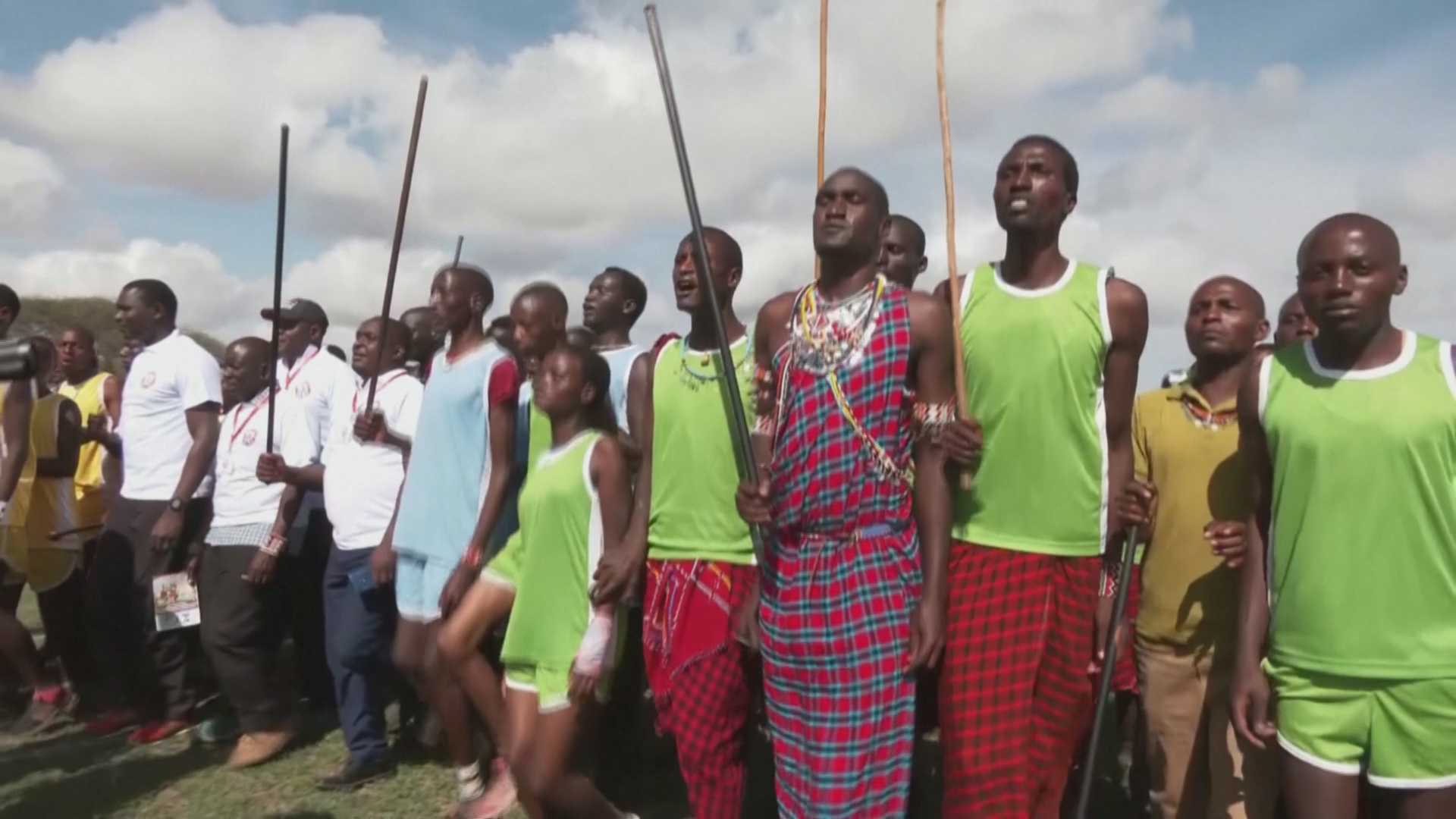 Как «Олимпийские игры масаев» помогают сохранить популяцию львов в Кении
