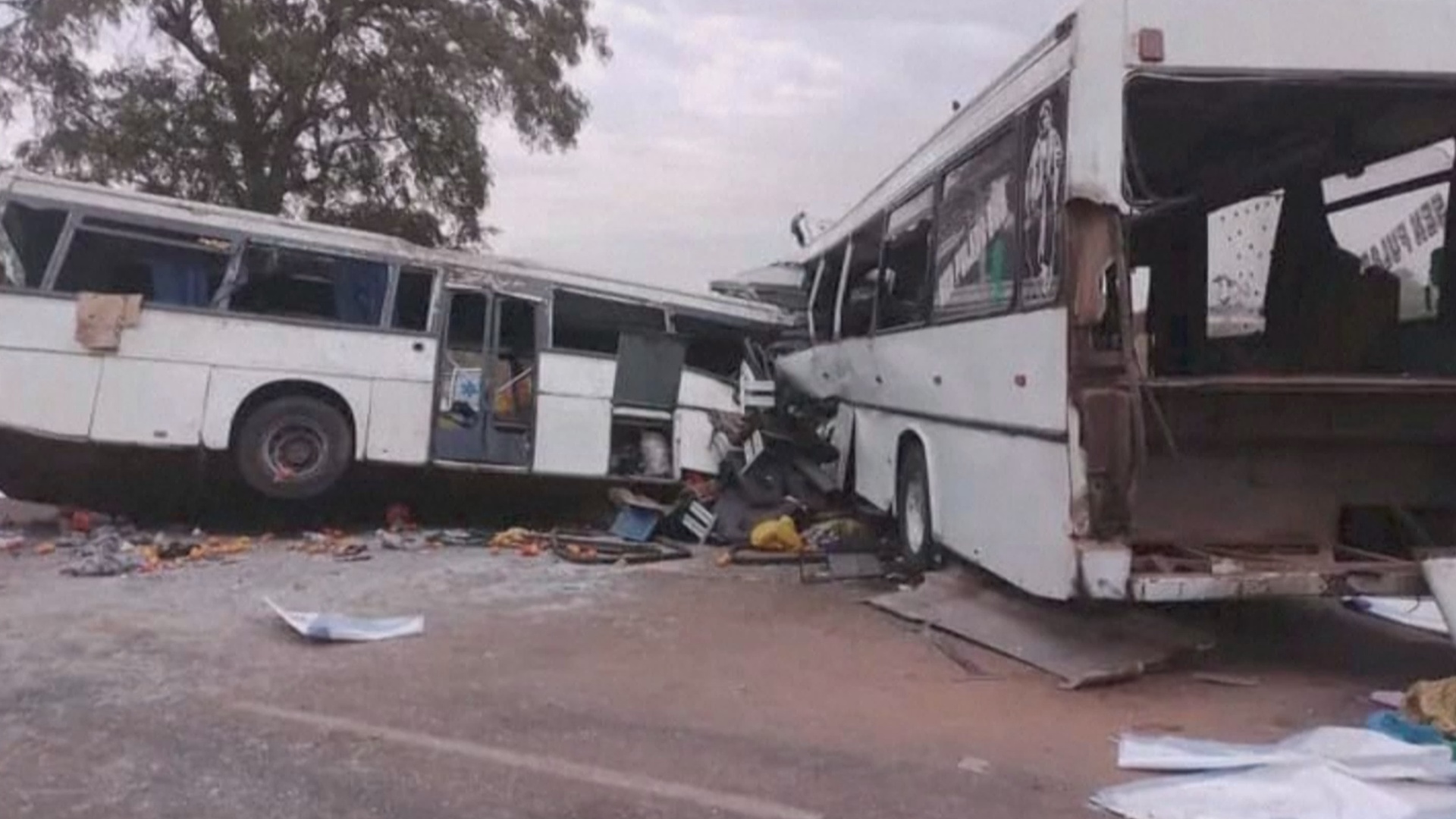 ДТП с участием автобусов в Сенегале: 40 погибших