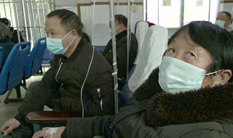 Больницы в деревнях Китая переполнены, но тестов на COVID не делают