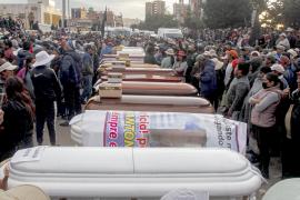 В Перу хоронят погибших в результате стычек с полицией