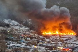В Сеуле вспыхнул пожар в трущобах, жителей эвакуировали