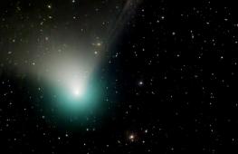 К Земле приближается зелёная комета