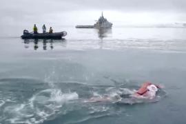 Чилийская «ледяная русалка» проплыла 2,5 километра в водах Антарктики