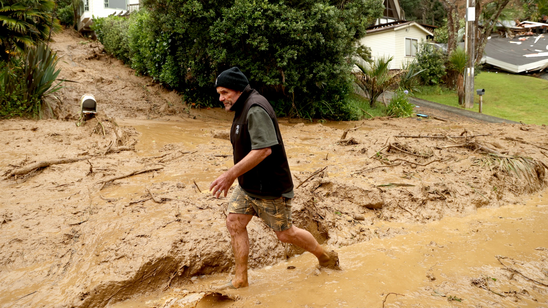 «Хочется плакать»: на Новую Зеландию обрушился циклон «Габриэль»