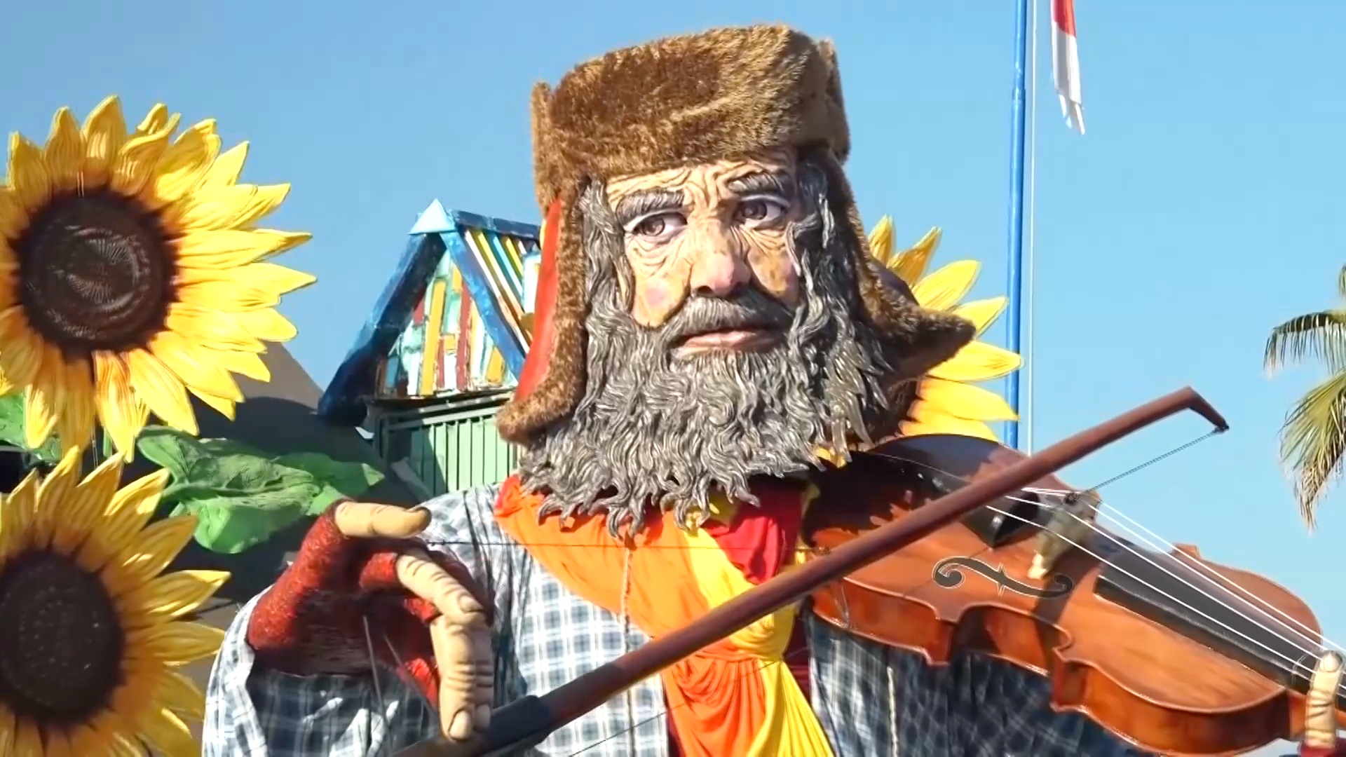 Гигантские куклы и сатира: карнавал в Виареджо отмечает 150-летие