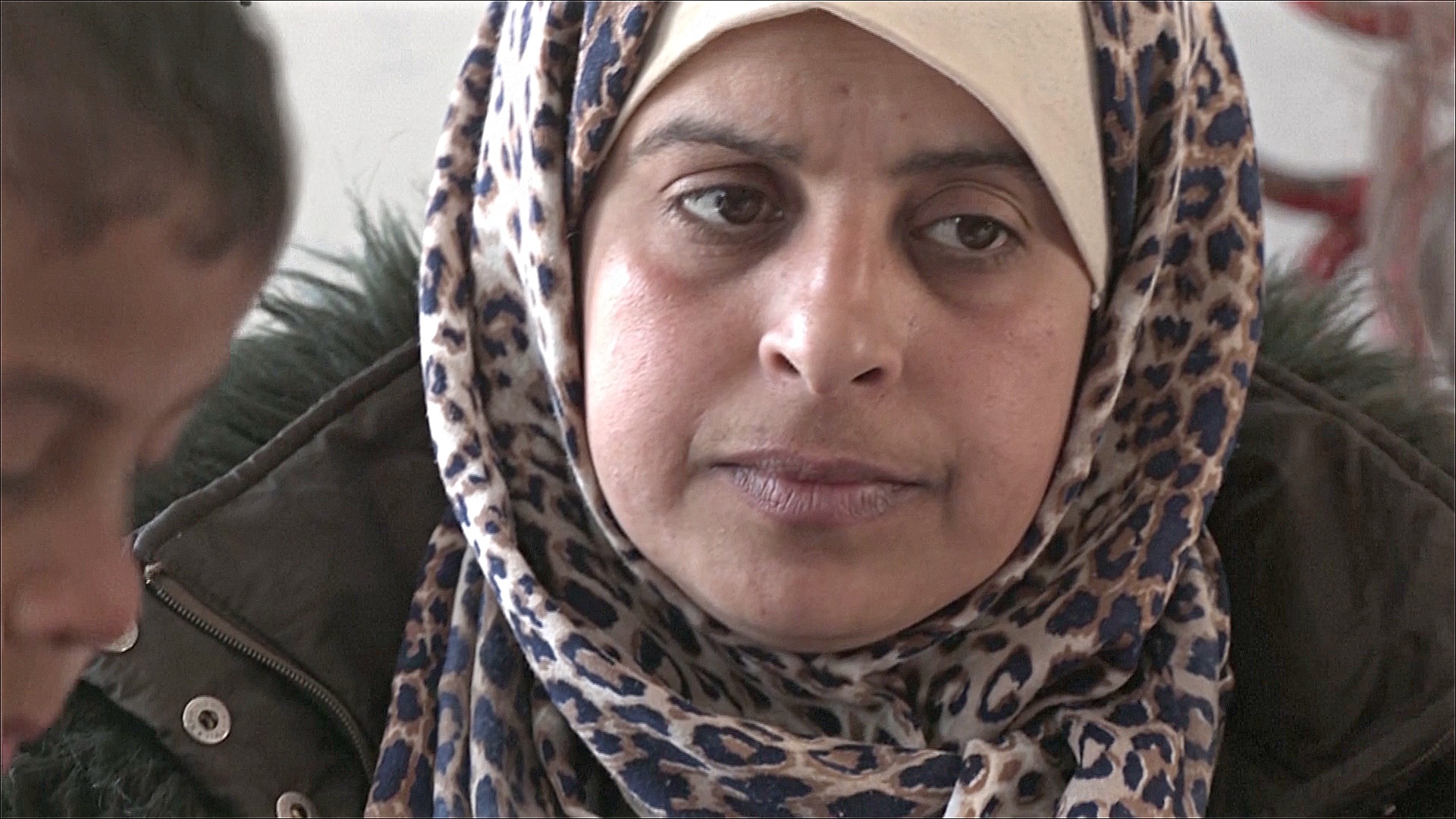 Сирийка и её дети боятся возвращаться домой после землетрясений