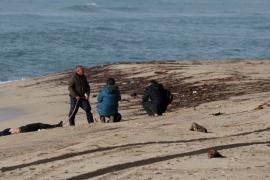 Полиция арестовала трёх человек после крушения лодки с мигрантами у берегов Италии