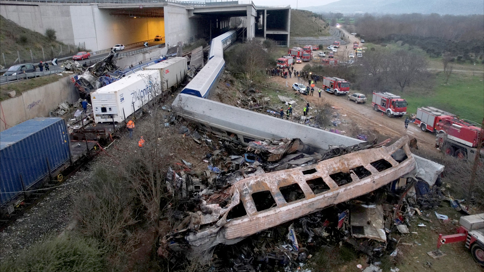 В Греции столкнулись два поезда: более 30 погибших