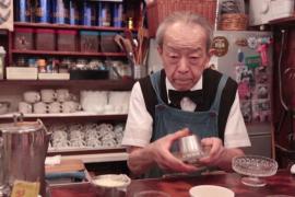 Пудинг с танцами: 80-летний японец и его кафе прославились в соцсетях