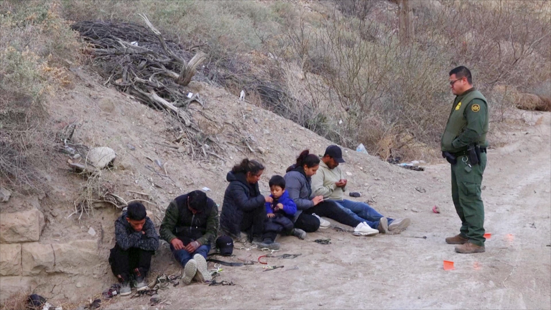 В Эль-Пасо рядом с Мексикой задерживают всё больше нелегальных мигрантов