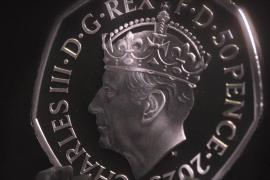 В Великобритании представили памятные монеты в честь коронации Карла III