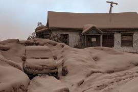 Извержение Шивелуча: толстым слоем пепла накрыло посёлки на Камчатке