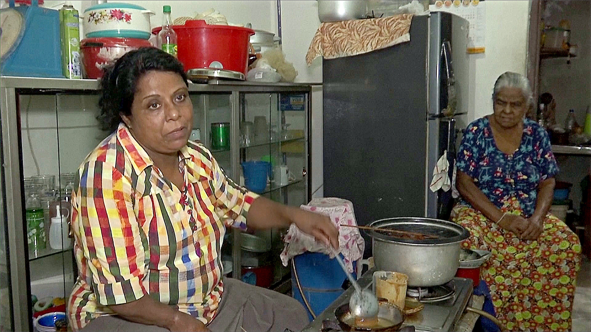Производители сладостей на Шри-Ланке не могут заработать в Тамильский Новый год