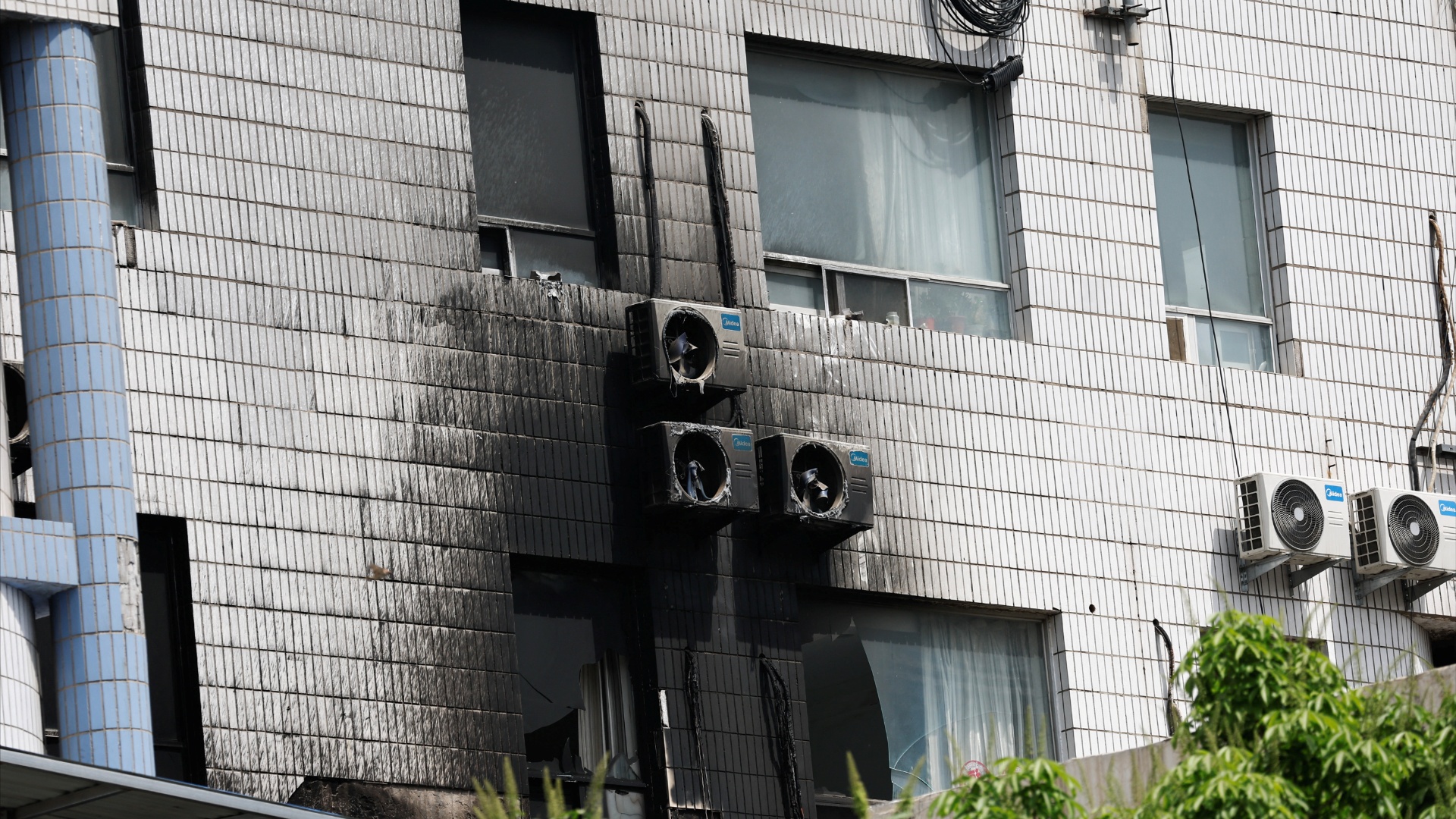 Число жертв пожара в пекинской больнице возросло до 29