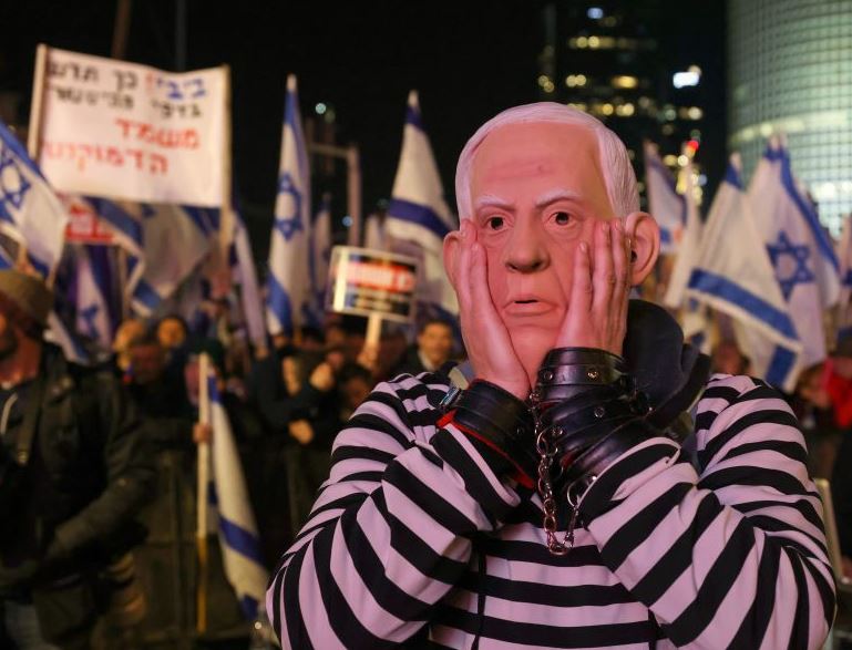 В Тель-Авиве 16-ю неделю подряд проходят массовые протесты против судебной реформы