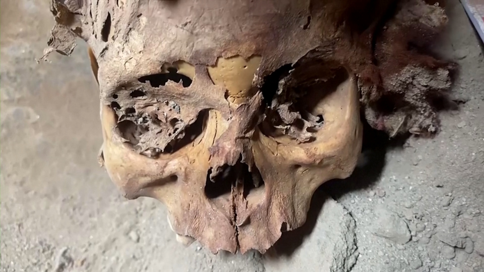 Мумию подростка возрастом более 1000 лет нашли в Перу