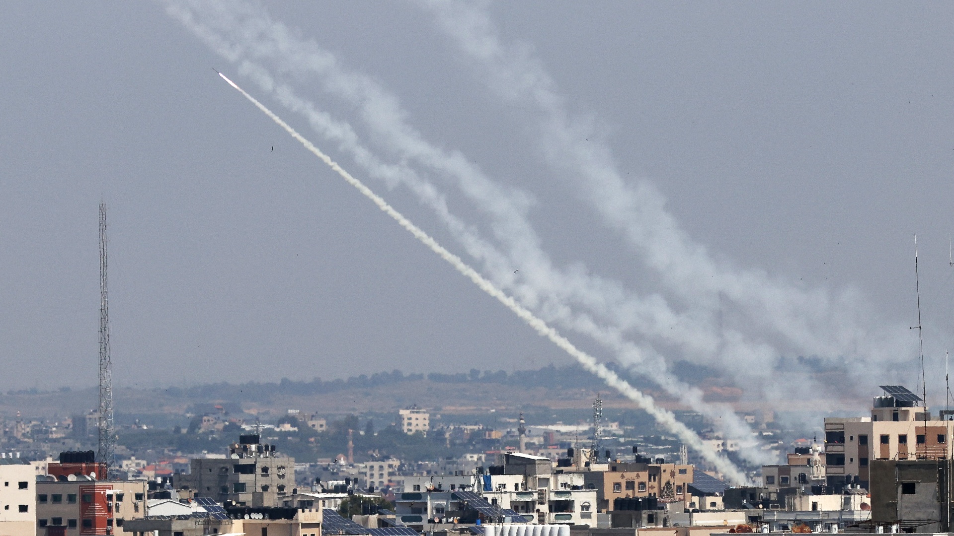 По Израилю из сектора Газа выпустили более 400 ракет