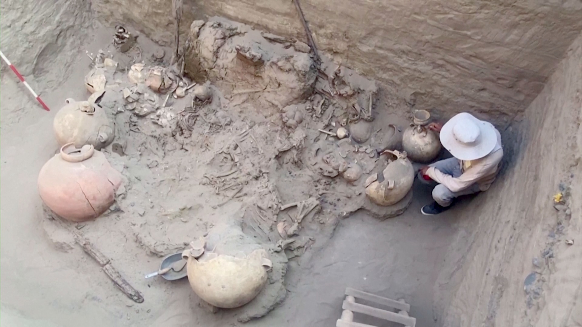 1000-летнее захоронение знатного чиновника нашли в Перу