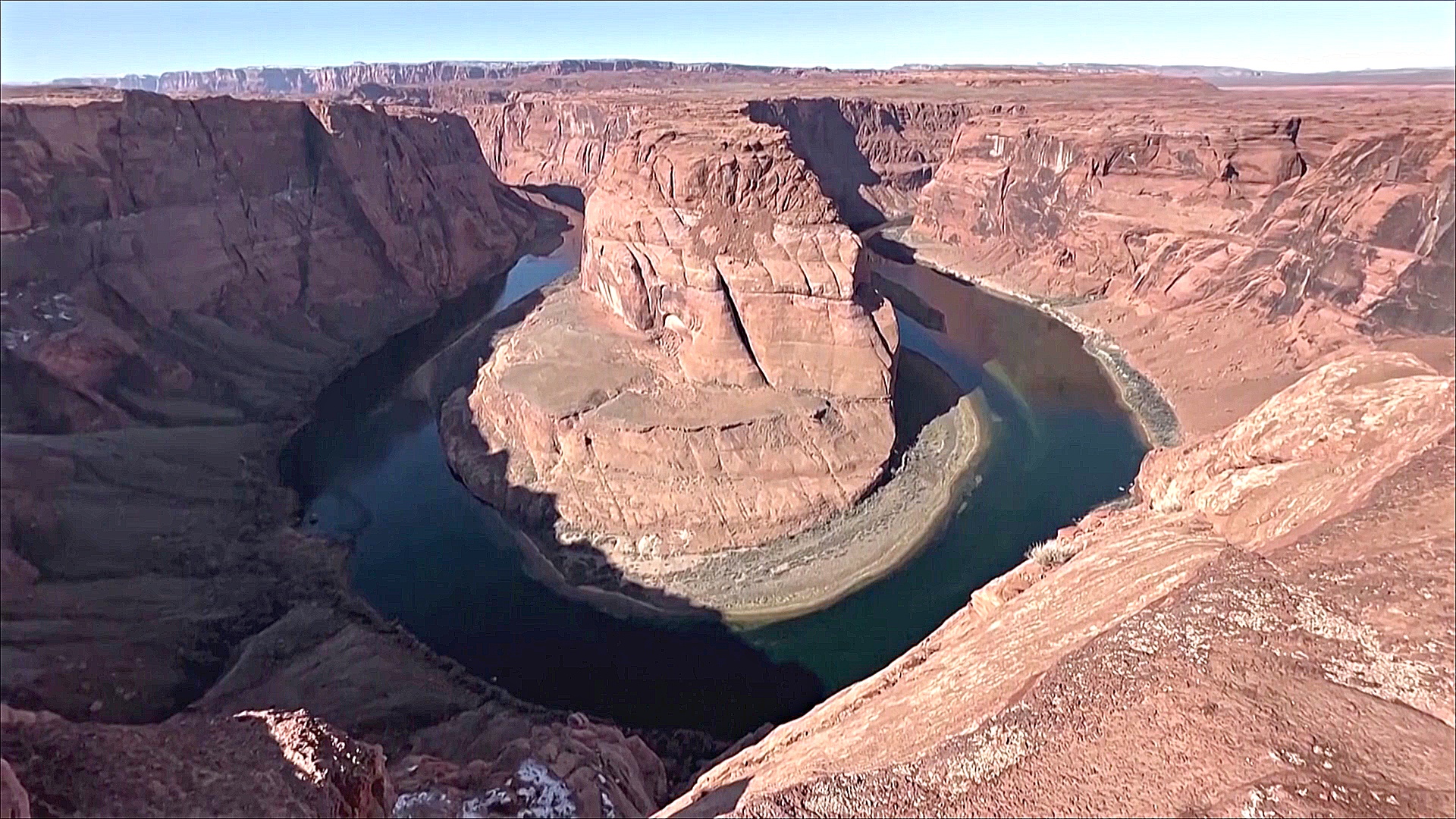 Семь штатов США договорились брать меньше воды из мелеющей реки Колорадо