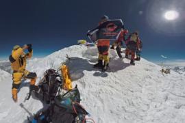В Непале отмечают 70-ю годовщину первого восхождения на Эверест