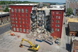 В США обрушилось шестиэтажное здание: спасены 8 человек