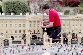 Lego-версию коронации короля Карла III создали в парке развлечений в Виндзоре