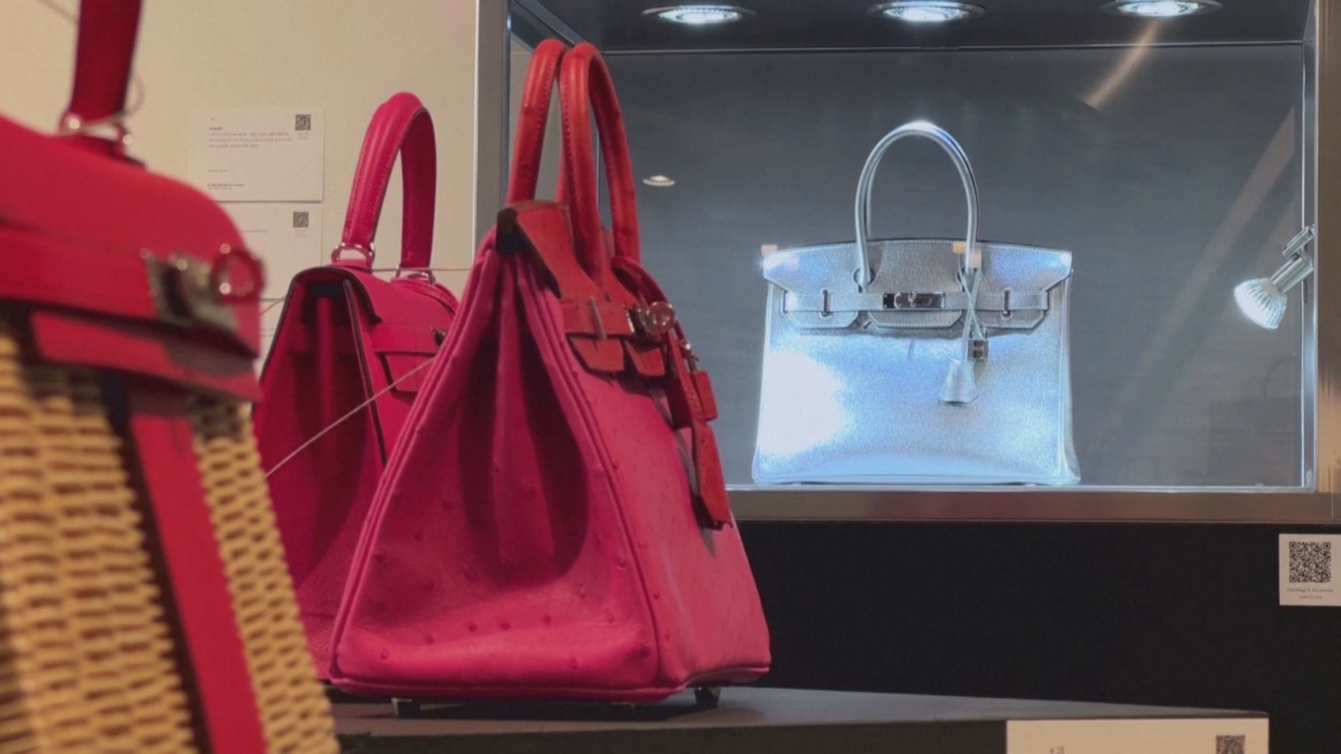 Роскошные и эксклюзивные сумки блистают на аукционе Sotheby’s в Нью-Йорке