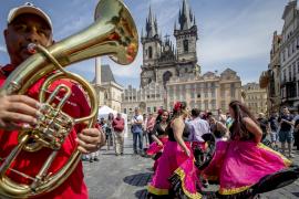 Цыганские танцы и зажигательная музыка: в Праге проходит фестиваль «Хаморо»