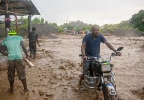 Наводнения начались на Гаити: 42 погибших
