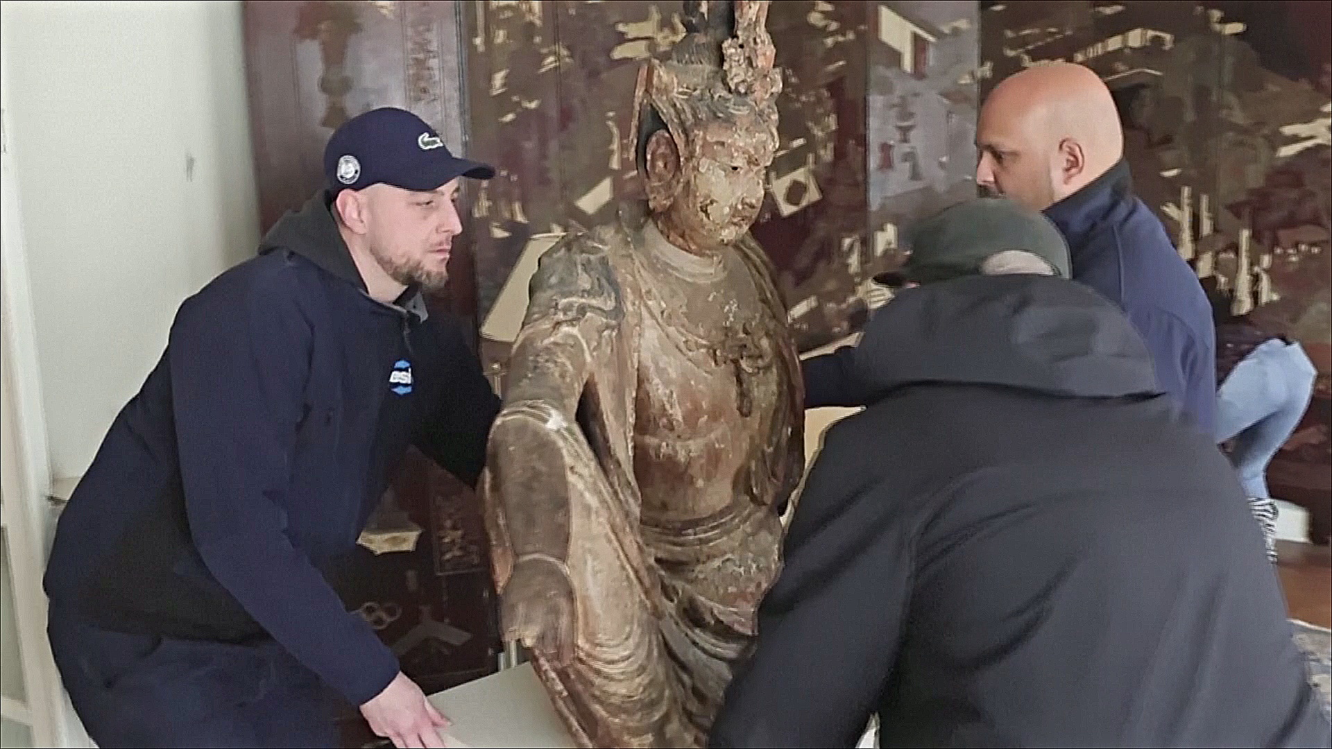 Китайскую статую Бодхисаттвы XII века нашли в доме в пригороде Парижа