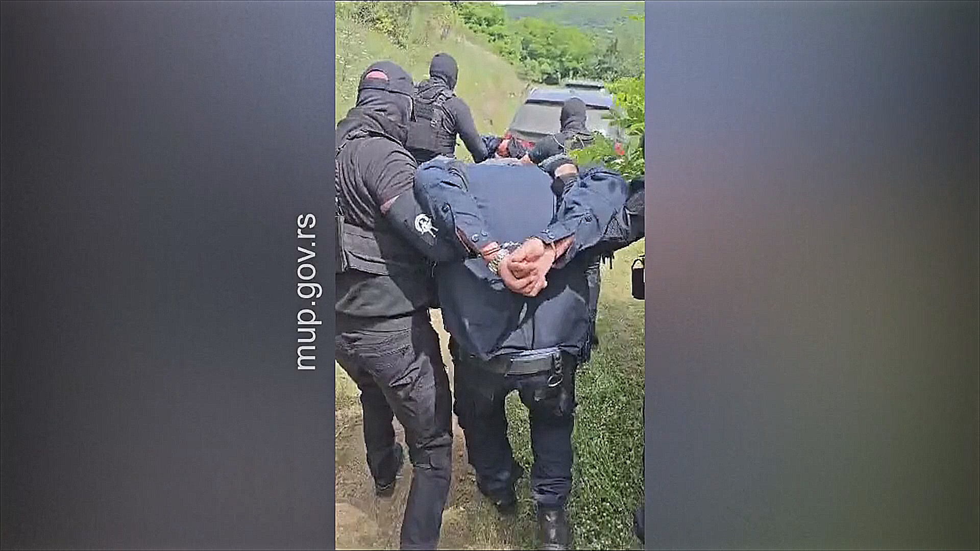 Задержание полицейских: Косово и Сербия обвиняют друг друга в незаконном пересечении границы