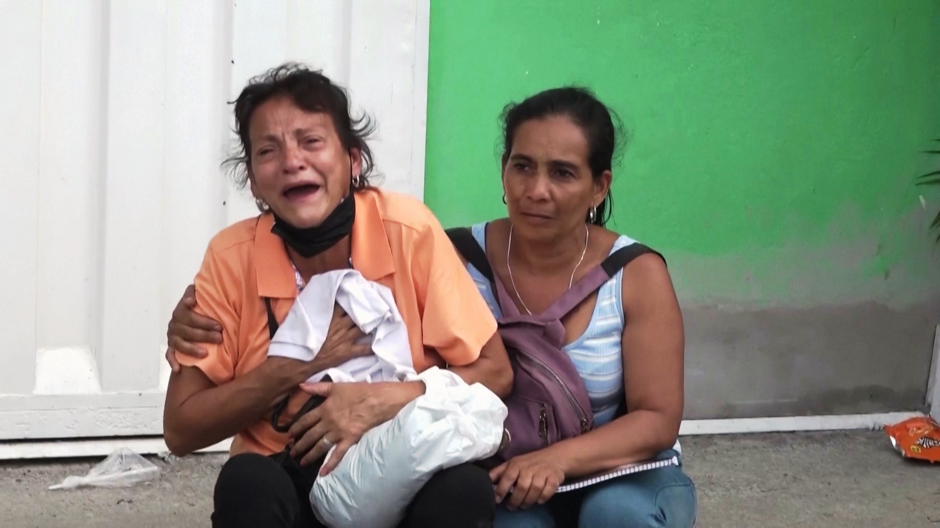 Возросло число погибших в ходе драки в женской тюрьме Гондураса