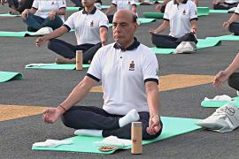 Международный день йоги отметили тысячи людей по всему миру