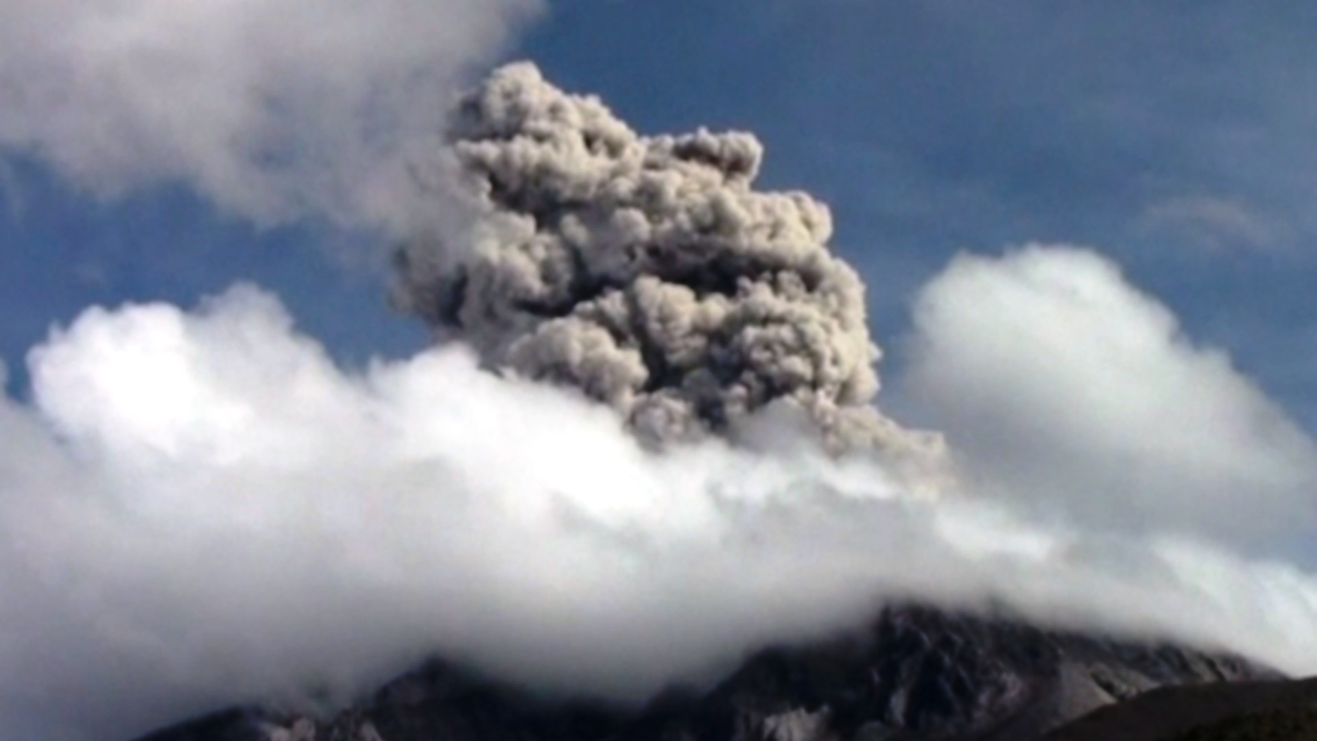 В Перу готовятся к эвакуации из-за извержения Убинаса