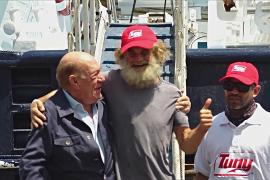 Австралийского моряка и его собаку спасли с лодки после месяцев в океане