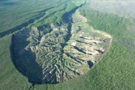 Километровый кратер Батагайка в Якутске увеличивается всё быстрее