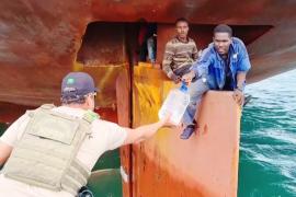 Четверо нигерийцев 14 дней путешествовали на судовом руле в надежде доплыть до Европы
