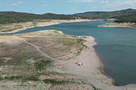 Из-за засухи и жары в Каталонии высыхают водохранилища и вводят лимиты на воду
