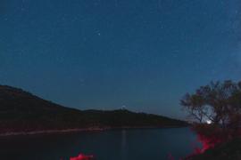 «Падающие звёзды» украсили ночное небо над Балканами