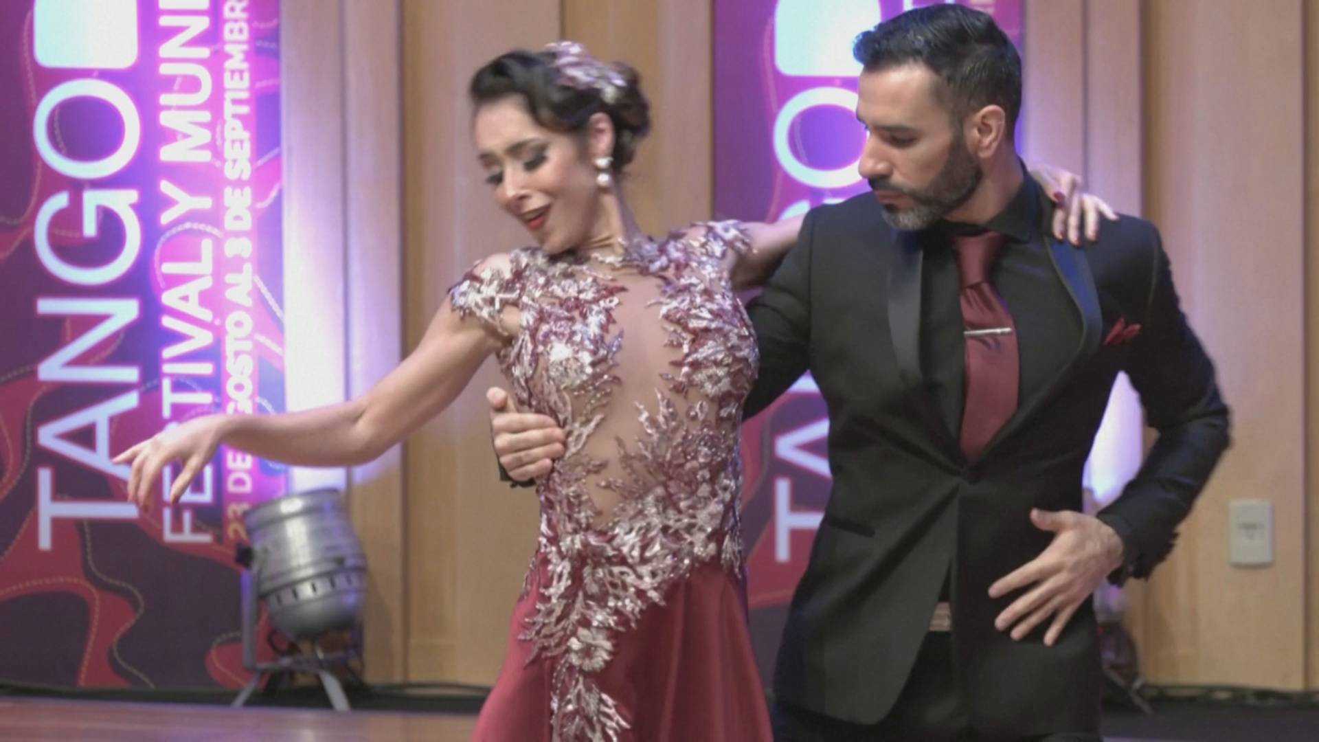 Элегантность и мастерство: чемпионат мира по танго проходит в Буэнос-Айресе
