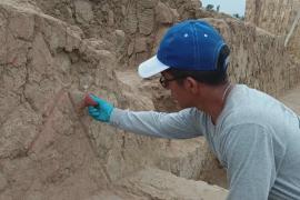 В Перу исследуют важную древность, на которую наткнулись фермеры