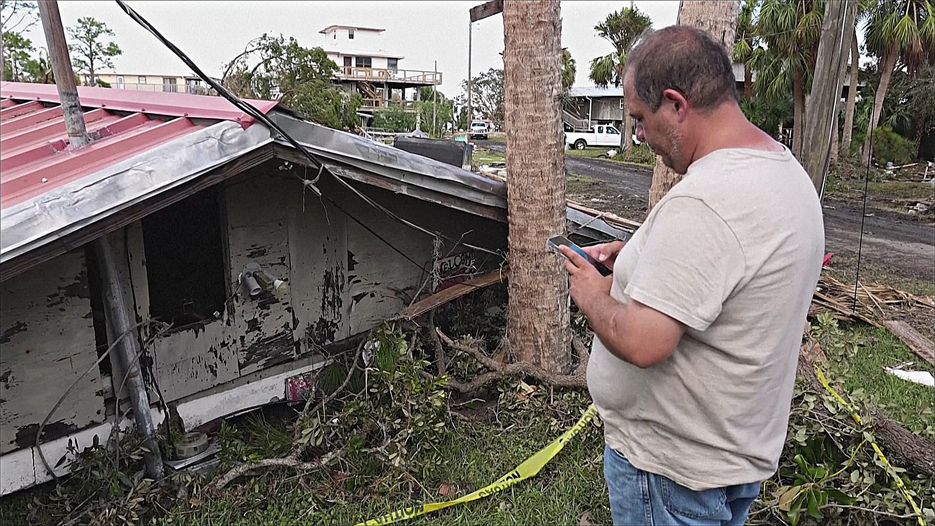 Последствия урагана «Идалия»: житель Флориды показал разрушенную креветочную ферму