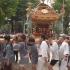 В Токио провели фестиваль по переносу святынь